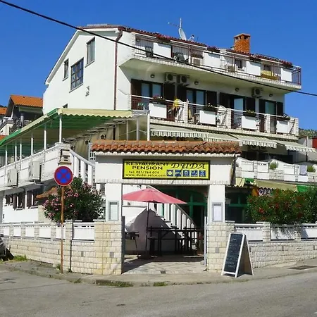 Pansion Duda Pensjonat 3*