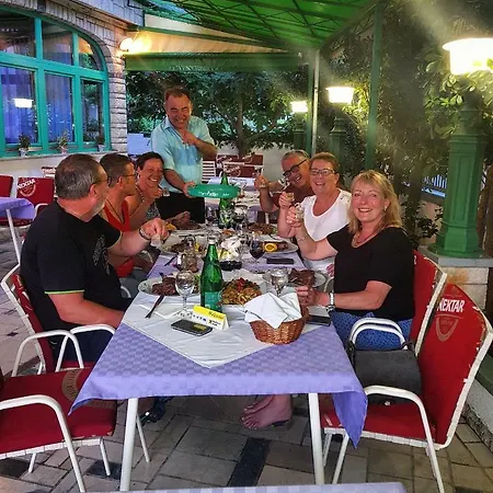 Guest house Pansion Duda 3*